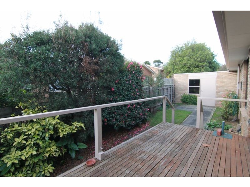 8 Belmont Avenue, Glen Iris VIC 3146