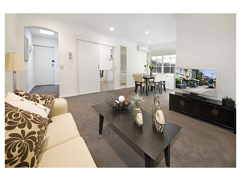 10/2-4 Baker Street, Malvern East VIC 3145
