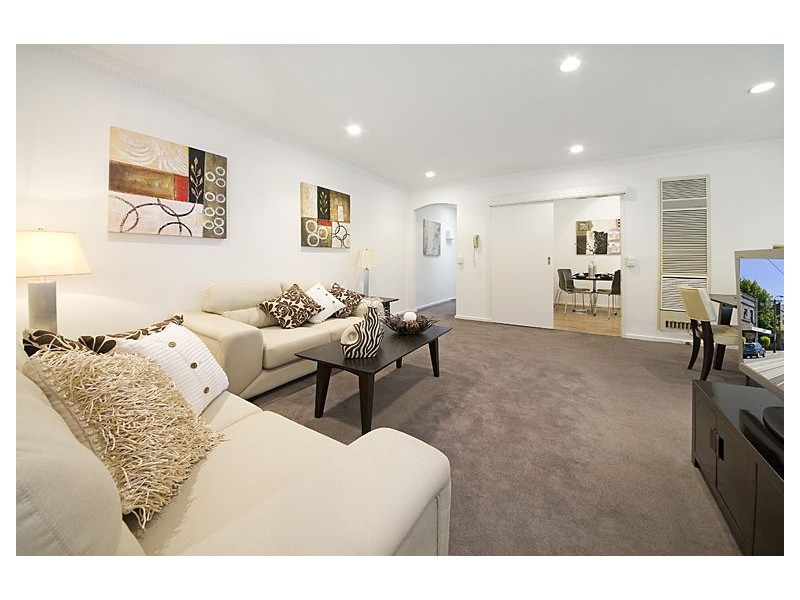 10/2-4 Baker Street, Malvern East VIC 3145