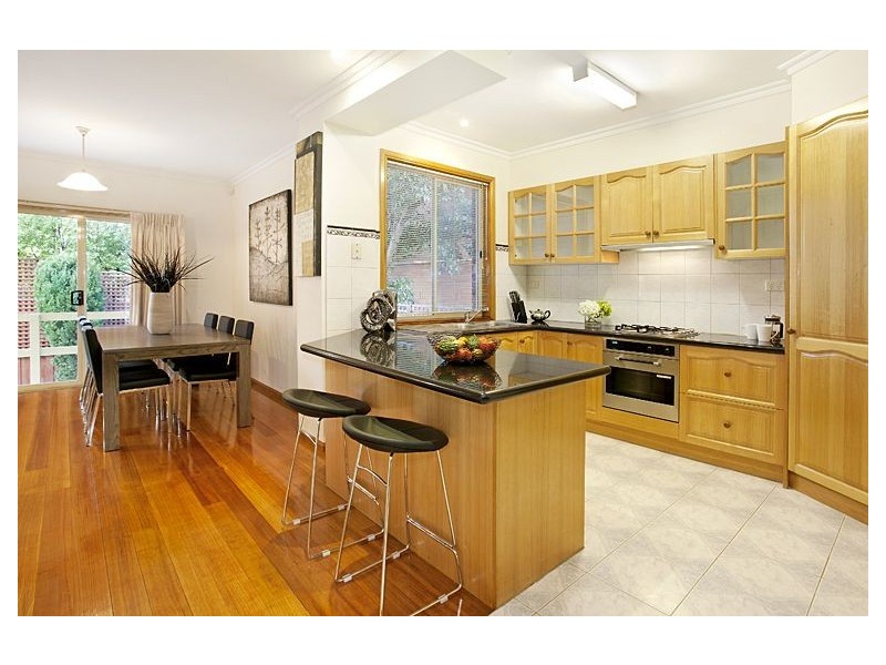 2/10 Pine Street, Hawthorn VIC 3122