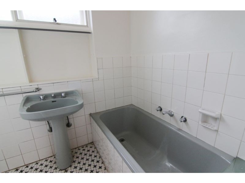 1/1544 Malvern Rd, Glen Iris VIC 3146