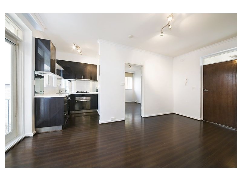 11/77 Edgar Street North, Glen Iris VIC 3146