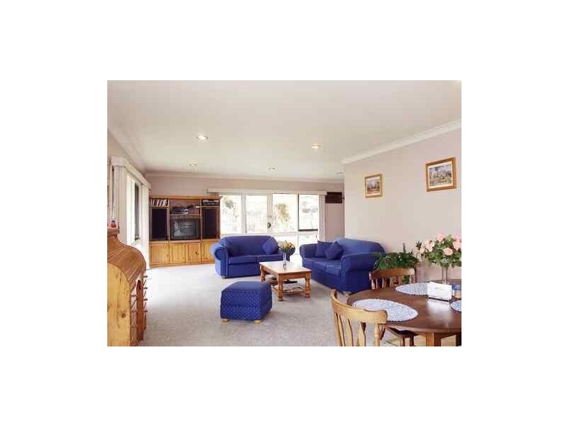 19 Dunlop Street, Ashburton VIC 3147