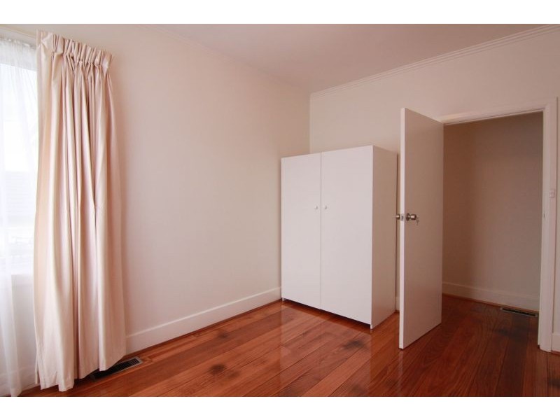 8 May Park Avenue, Ashwood VIC 3147