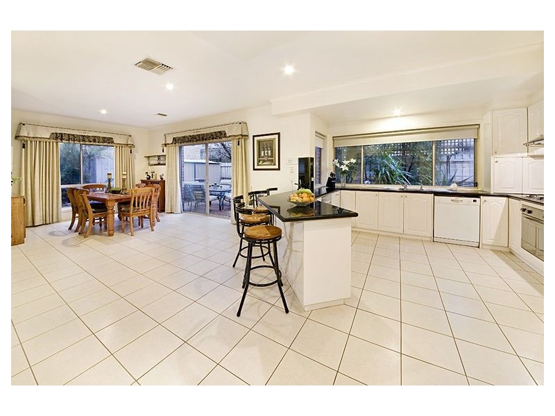 3 Malmsbury Drive, Ashwood VIC 3147