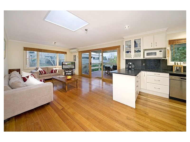 12 Sunderland Avenue, Ashburton VIC 3147