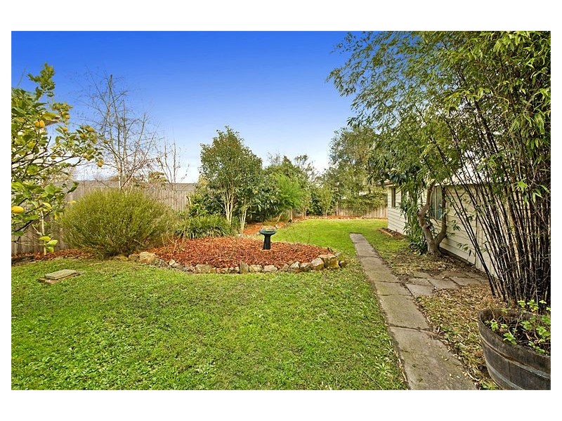 12 Sunderland Avenue, Ashburton VIC 3147