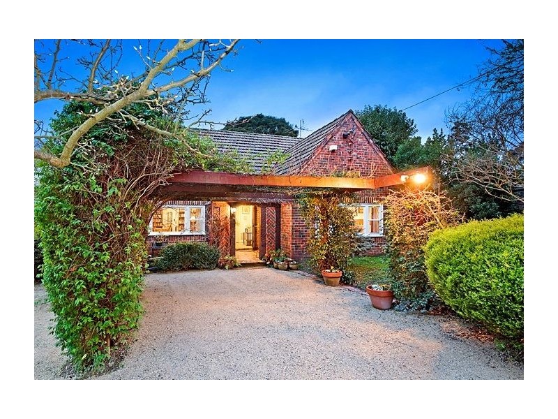 1025 Riversdale Road, Surrey Hills VIC 3127