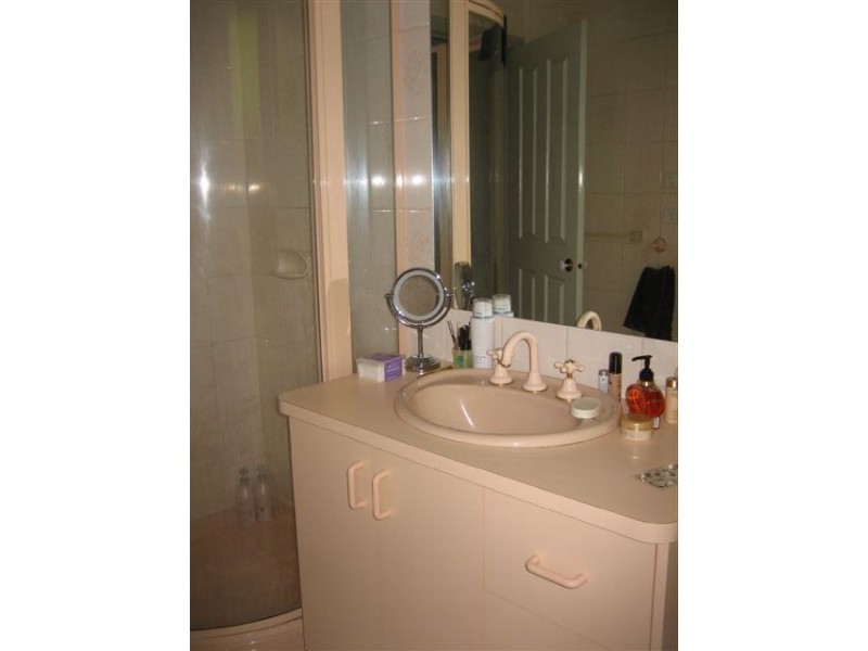 2/21 Queens Parade, Glen Iris VIC 3146