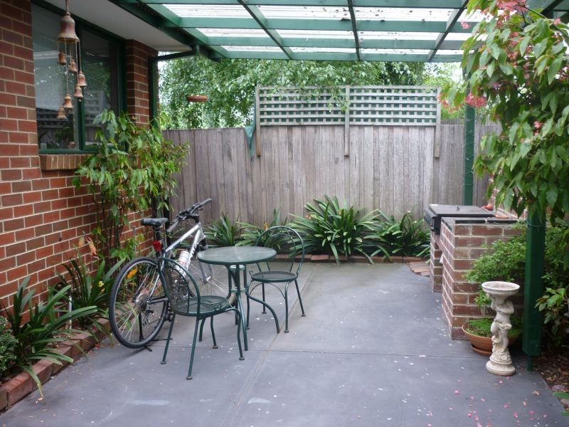 2/21 Queens Parade, Glen Iris VIC 3146