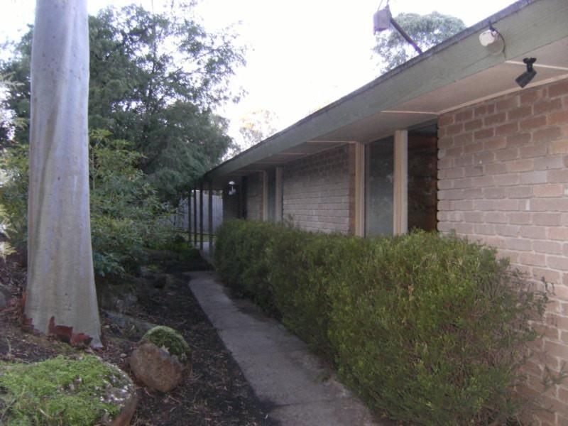 24 Storey Avenue, Research VIC 3095