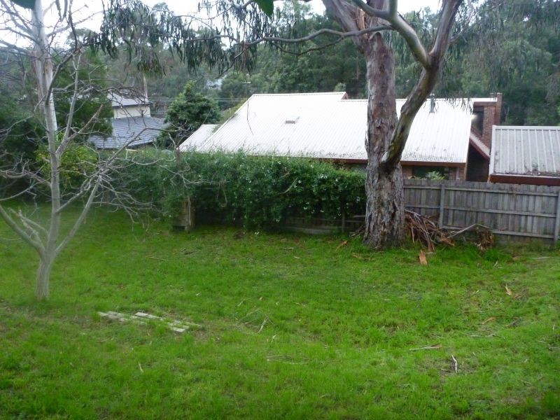 24 Storey Avenue, Research VIC 3095