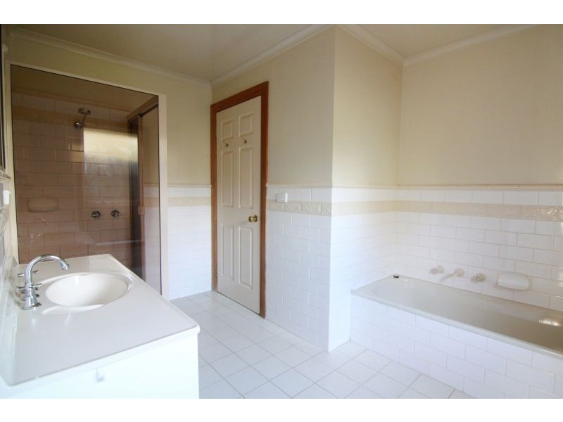 2/145 Summerhill Road, Glen Iris VIC 3146