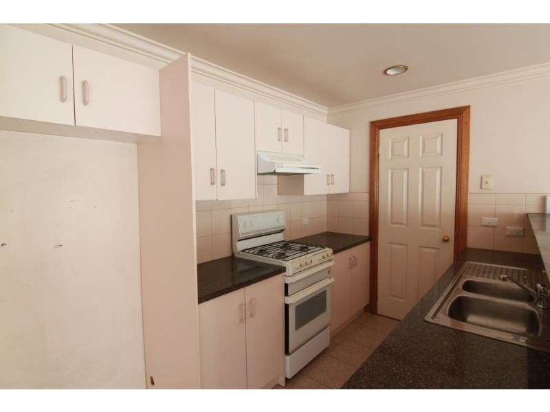 2/145 Summerhill Road, Glen Iris VIC 3146