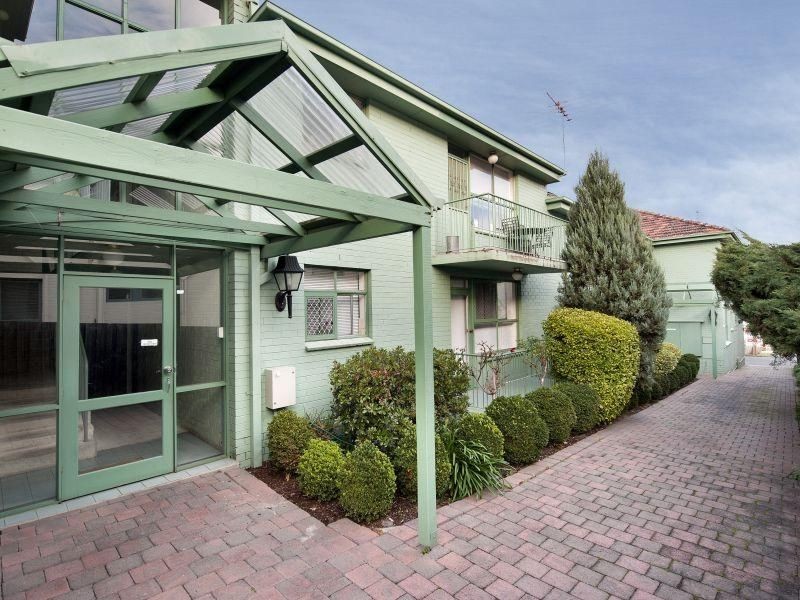 8/6 Osborne Avenue, Glen Iris VIC 3146