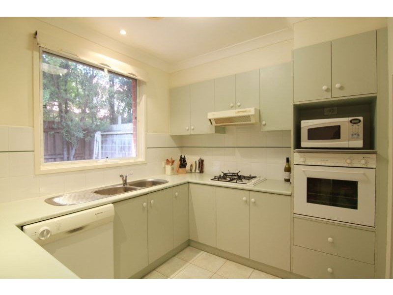 2/8 Rosella Street, Murrumbeena VIC 3163