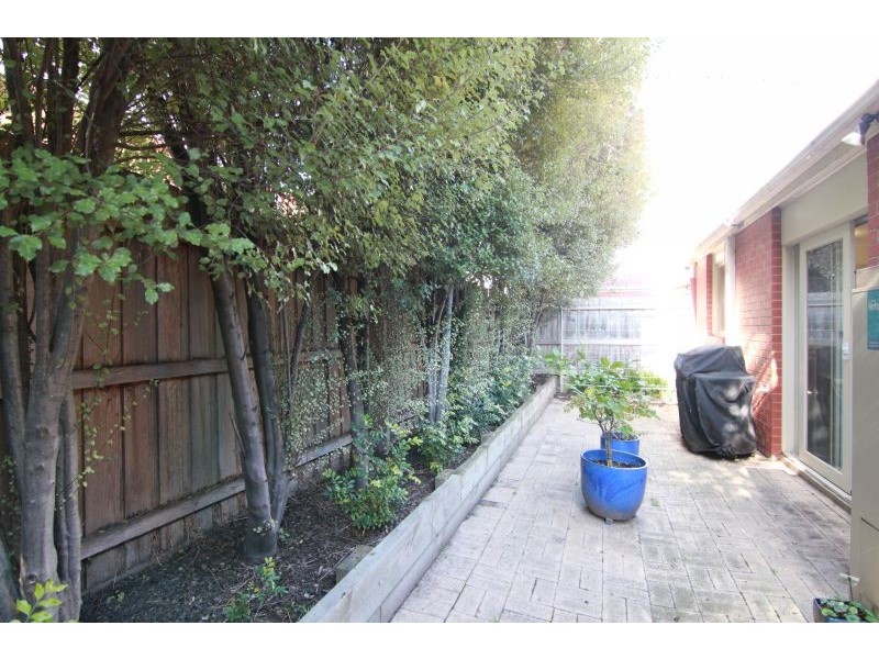 2/8 Rosella Street, Murrumbeena VIC 3163