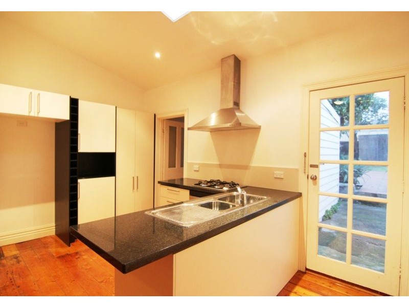 17 Barkly Avenue, Armadale VIC 3143