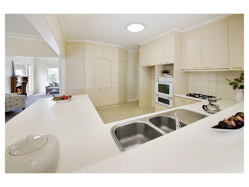 65 Baker Parade, Ashburton VIC 3147