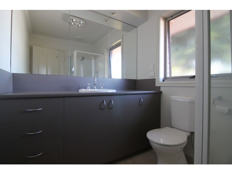 2/14 Durward Rd, Malvern East VIC 3145