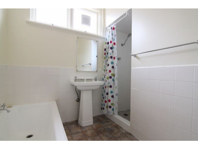 1/3 Bent Street, Malvern East VIC 3145