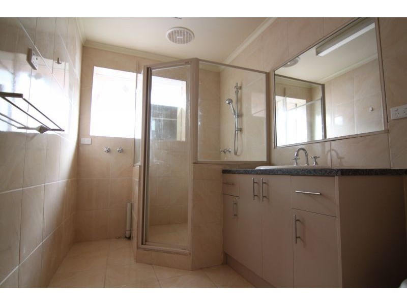 8/20 Dene Ave, Malvern East VIC 3145