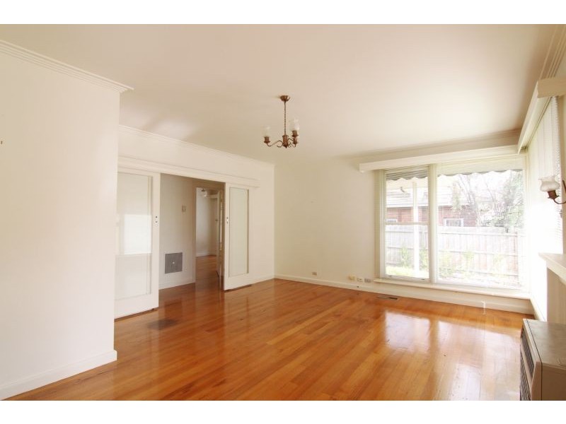 1/2 Maverston Street, Glen Iris VIC 3146