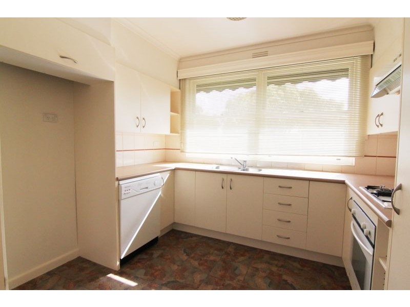 1/2 Maverston Street, Glen Iris VIC 3146