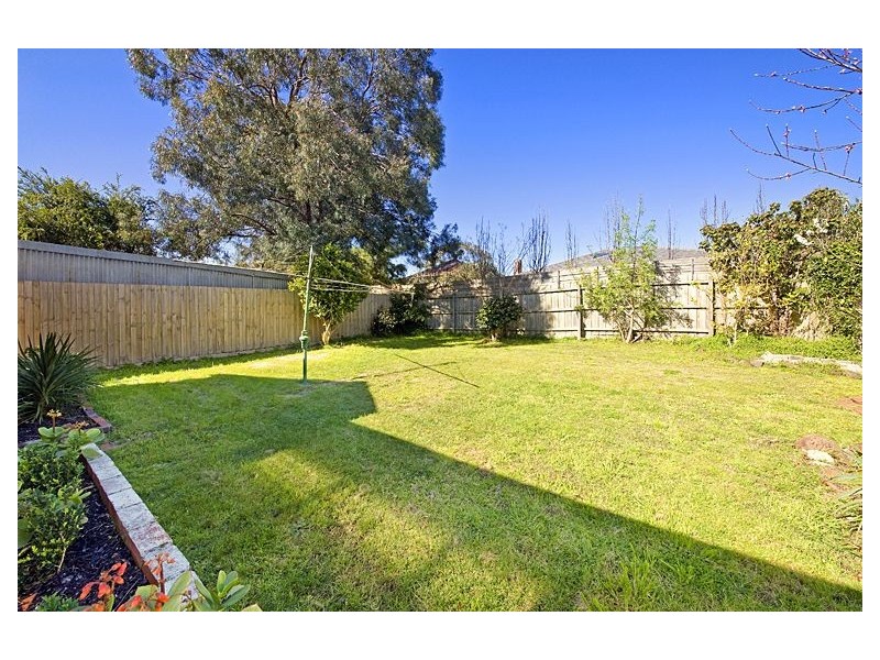 24 Baker Parade, Ashburton VIC 3147