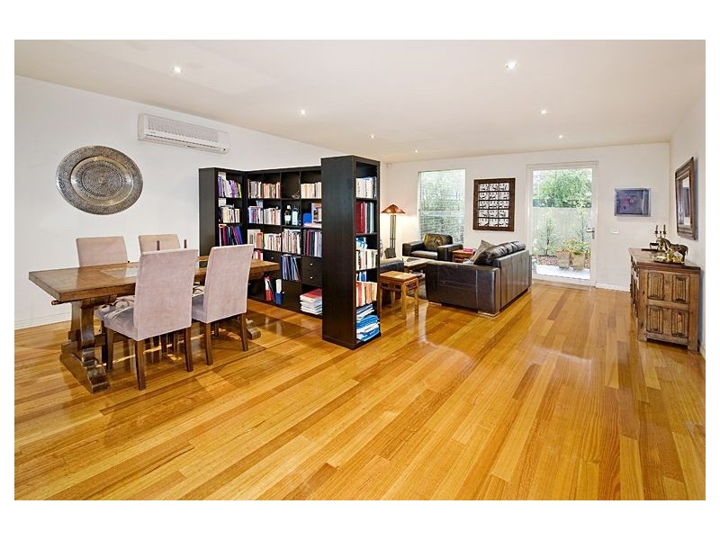 1/2 Moira Street, Malvern East VIC 3145