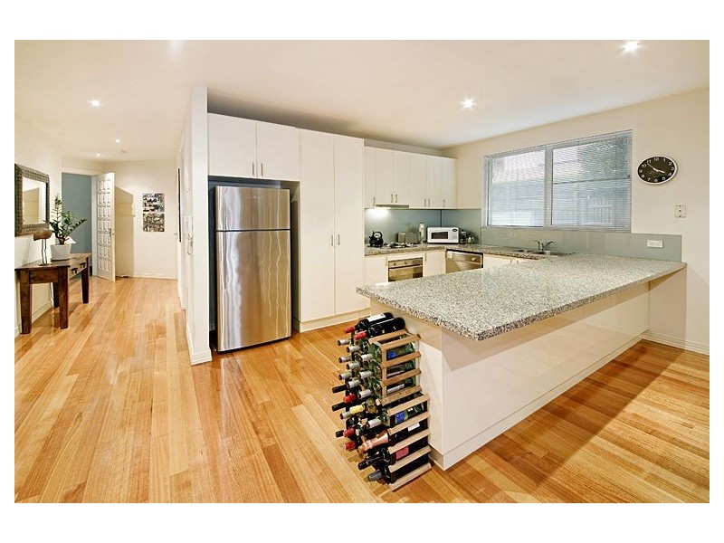 1/2 Moira Street, Malvern East VIC 3145