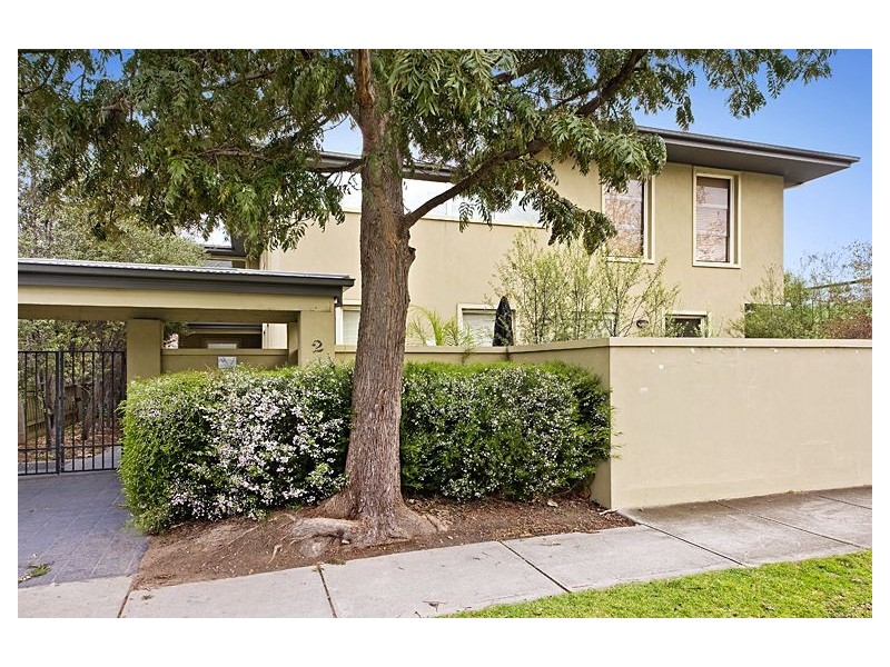 1/2 Moira Street, Malvern East VIC 3145