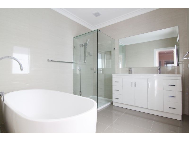 1/9 Bletchley Road, Hughesdale VIC 3166