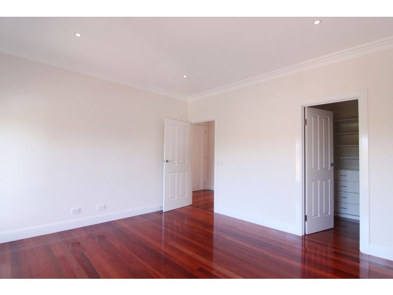 1/9 Bletchley Road, Hughesdale VIC 3166