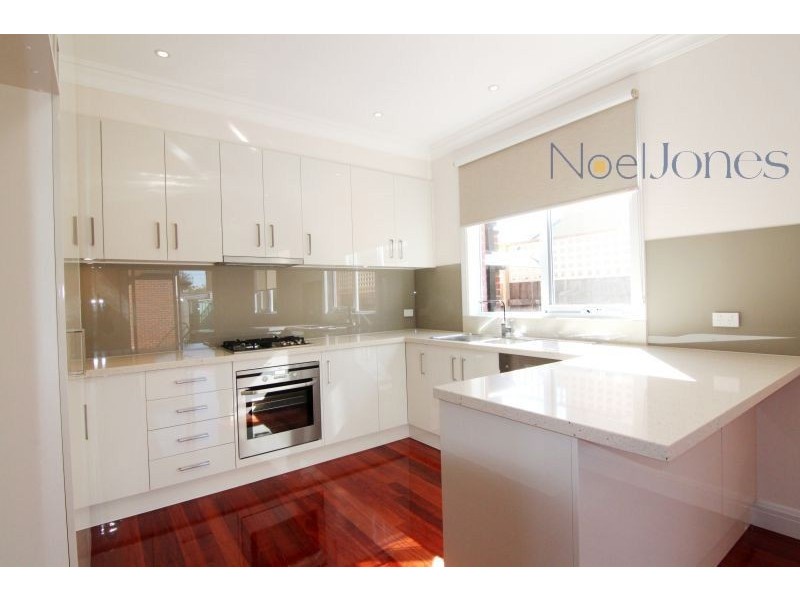 2/9 Bletchley Road, Hughesdale VIC 3166