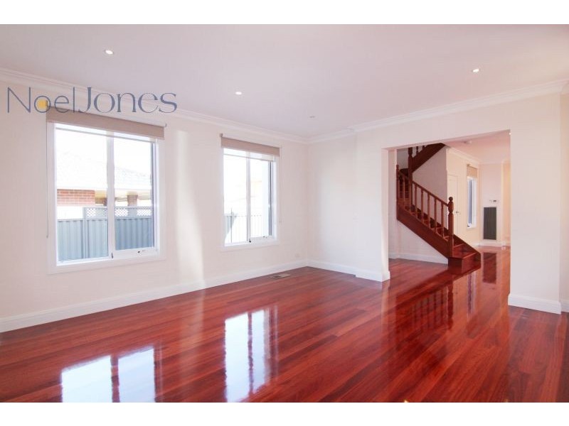 2/9 Bletchley Road, Hughesdale VIC 3166
