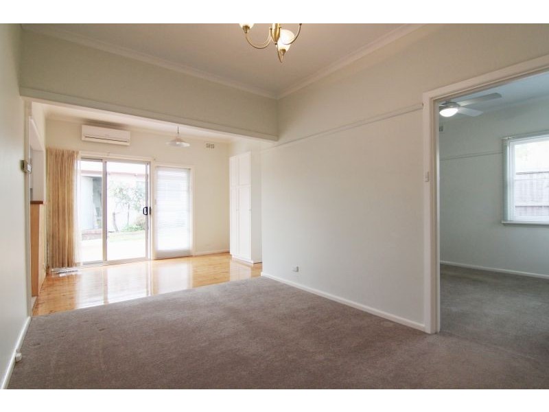 2/43 Morotai Avenue, Ashburton VIC 3147