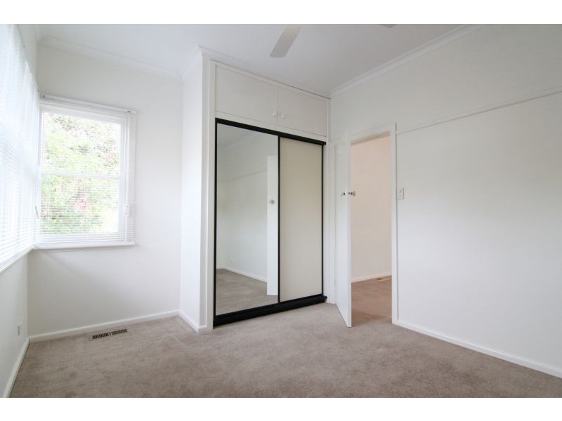 2/43 Morotai Avenue, Ashburton VIC 3147