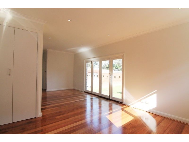 30 George Street, Ashwood VIC 3147