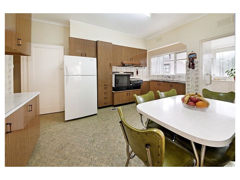 36 Fakenham Road, Ashburton VIC 3147