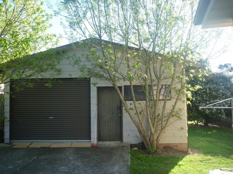 1 Everest Court, Burwood VIC 3125