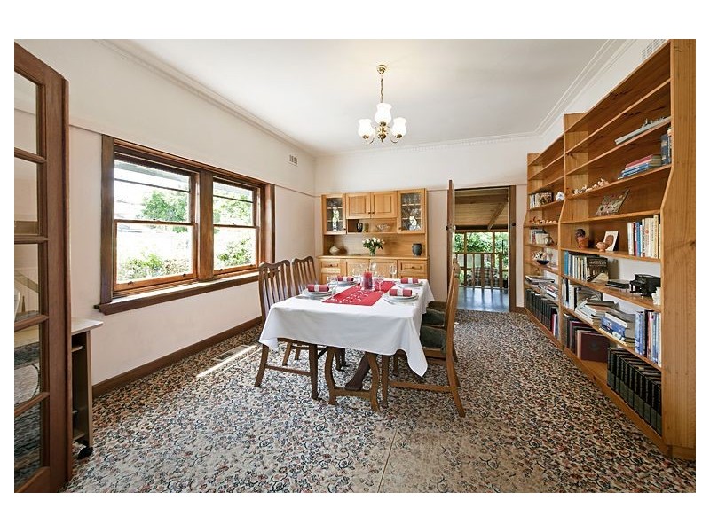 7 Scott Grove, Burwood VIC 3125