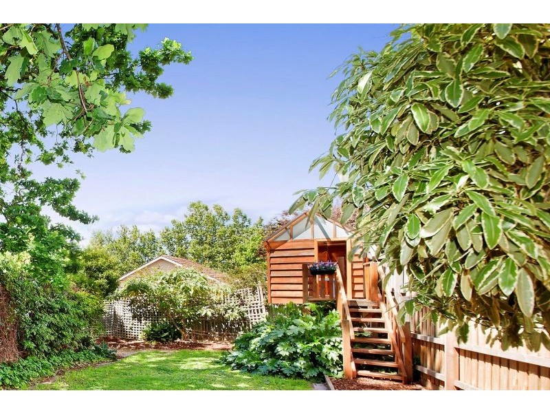 7 Scott Grove, Burwood VIC 3125