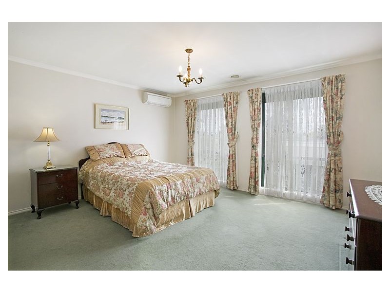 21 Larkspur Circuit, Glen Waverley VIC 3150