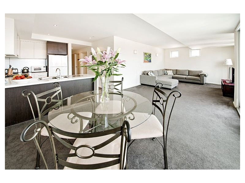 10/1737 Malvern Rd, Glen Iris VIC 3146