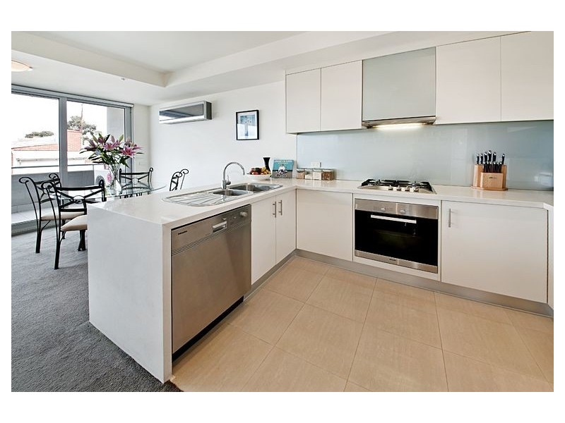 10/1737 Malvern Rd, Glen Iris VIC 3146