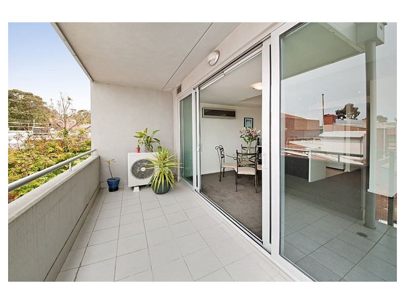 10/1737 Malvern Rd, Glen Iris VIC 3146