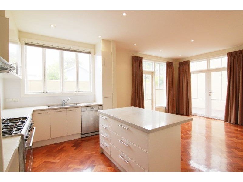 2/1711-1713 Malvern Road, Glen Iris VIC 3146