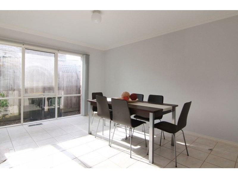 2c Ray Road, Burwood East VIC 3151