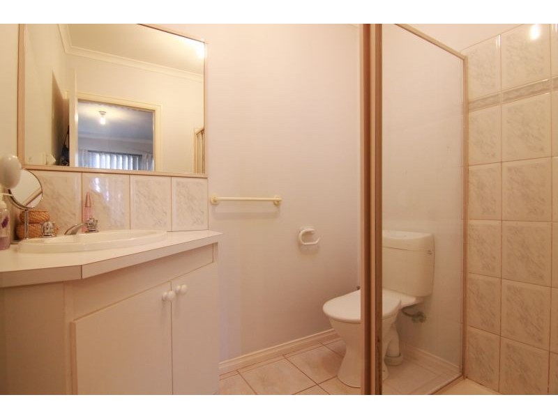 2c Ray Road, Burwood East VIC 3151